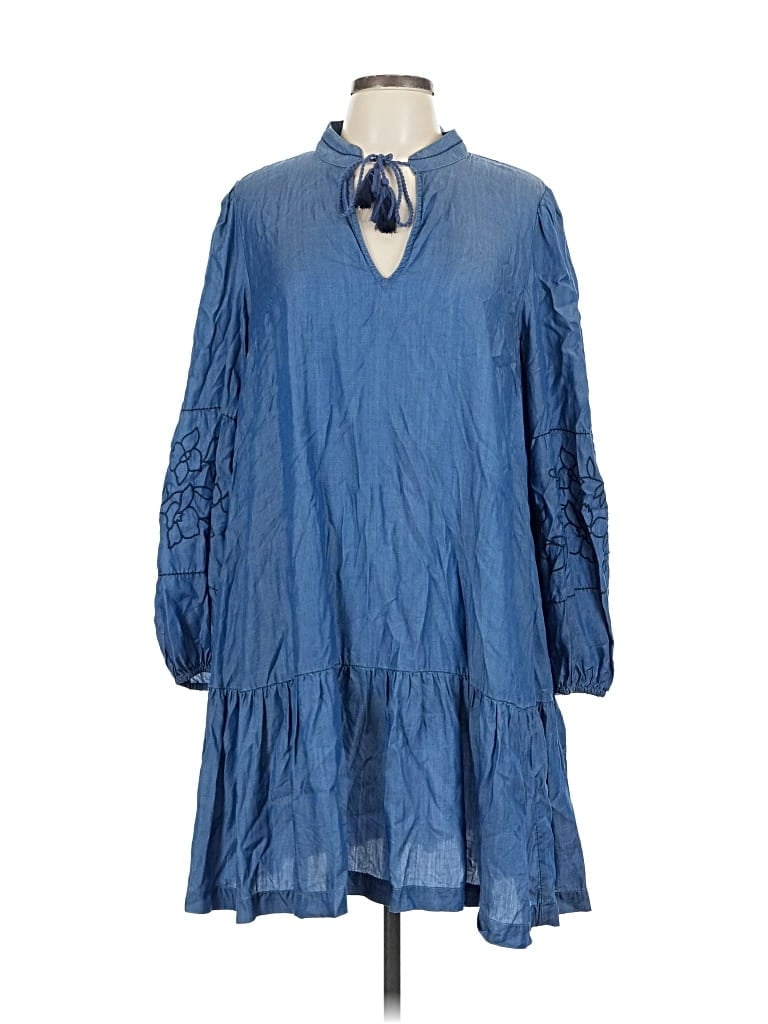 Pre-owned Crown & Ivy Casual Dress In Blue