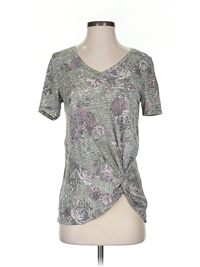 Pre-owned 24/7 Maurices Short Sleeve Top Gray V Neck Tops