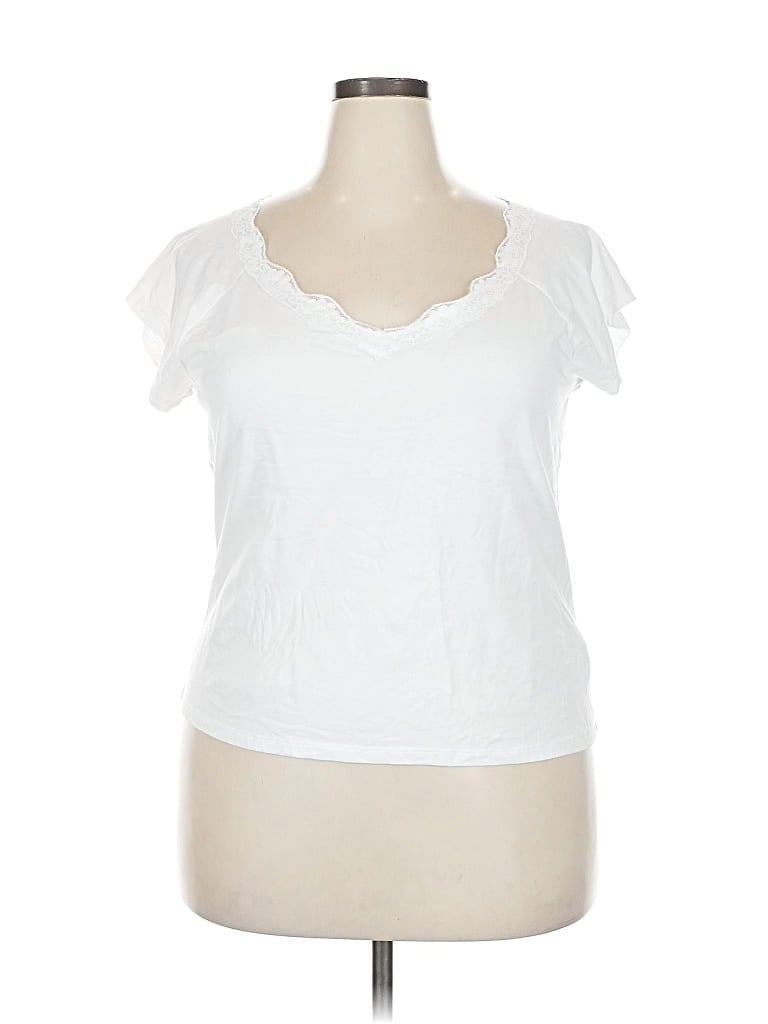 Pre-owned Old Navy Short Sleeve T-shirt In White