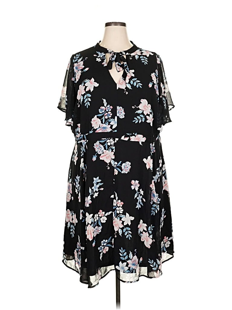 Pre-owned Torrid Casual Dress In Black