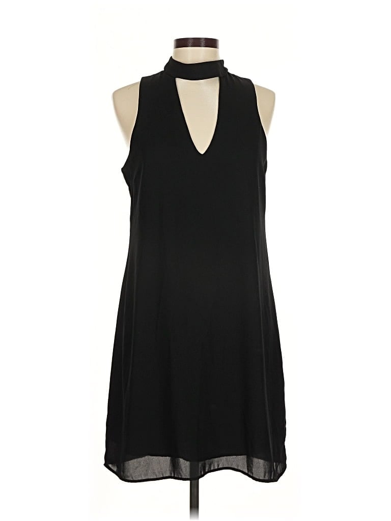 Pre-owned Guess Casual Dress In Black