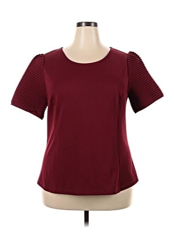 Monroe and Main Short Sleeve Top (view 1)
