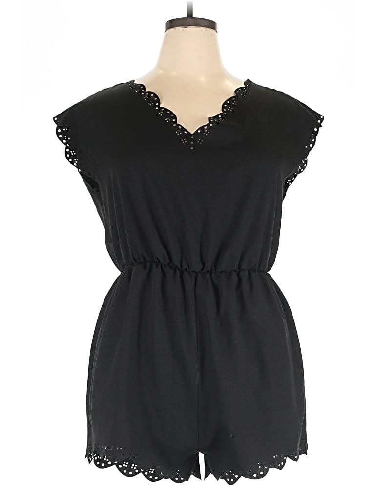 Pre-owned Shein Romper In Black