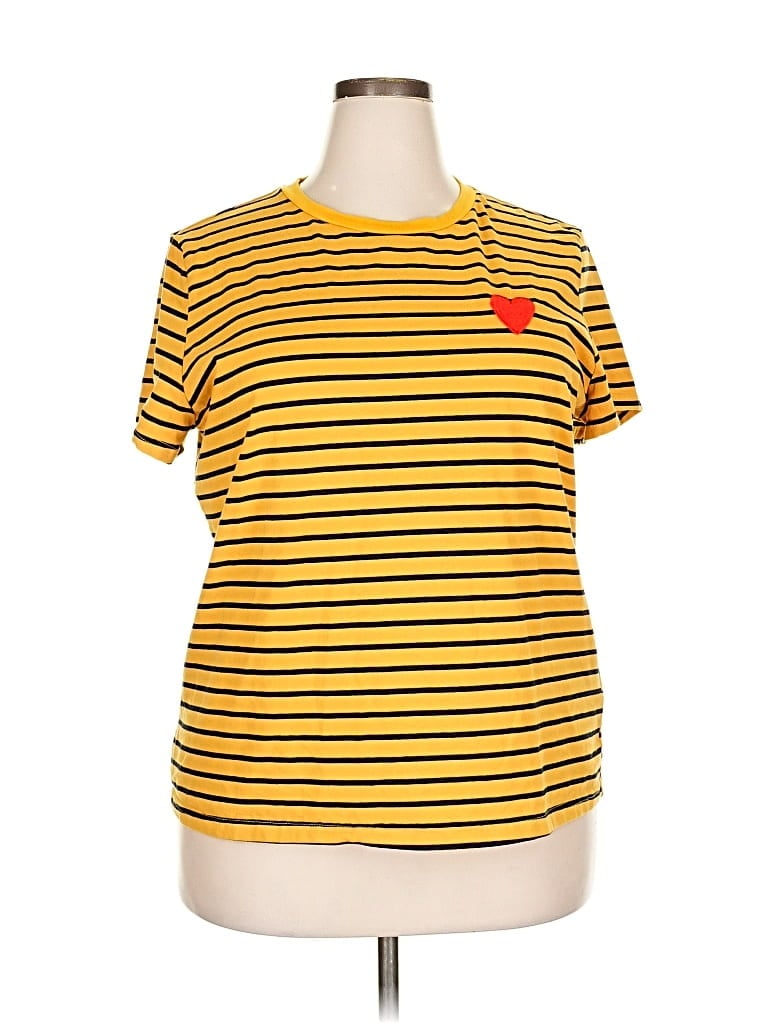 Pre-owned Shein Curve Short Sleeve T-shirt In Yellow