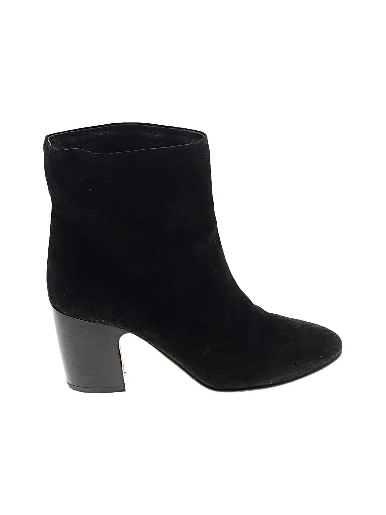 Pre-owned Vince Ankle Boots In Black