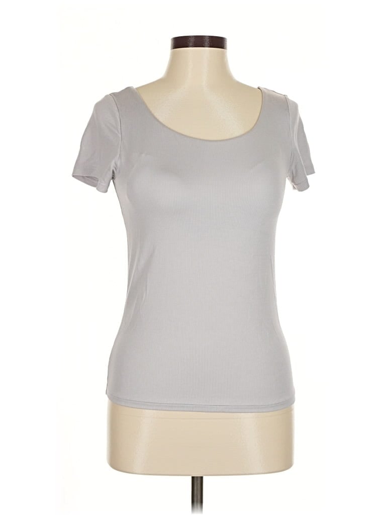 Pre-owned Uniqlo Short Sleeve T-shirt In Gray