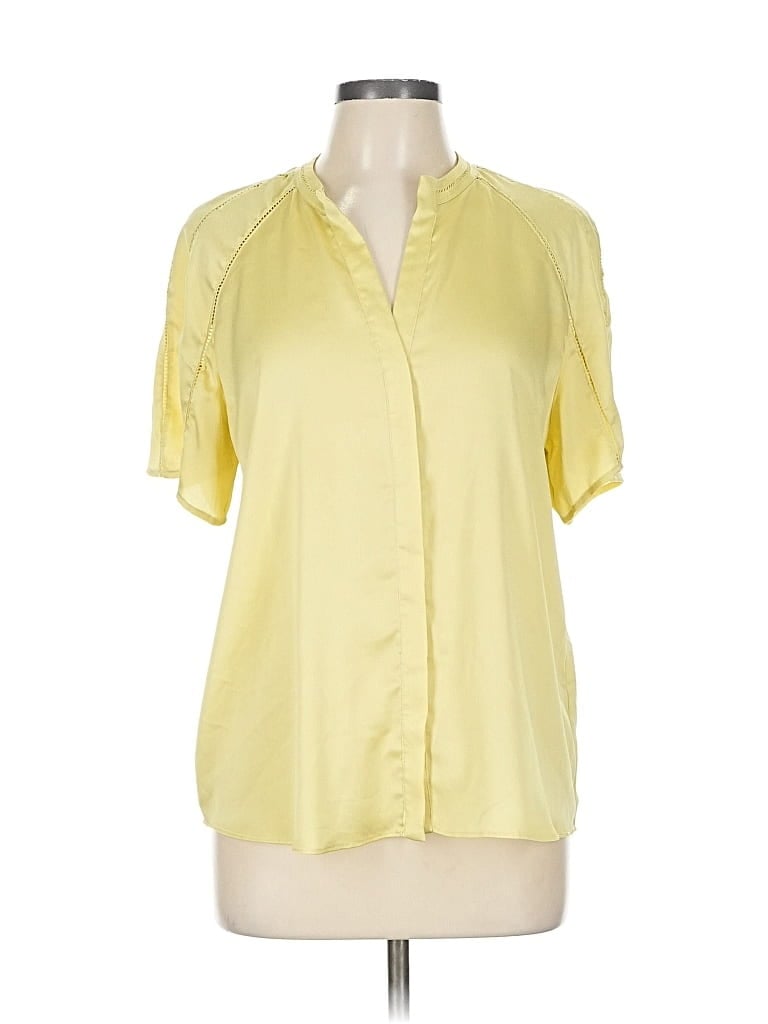 Pre-owned Vince Camuto Short Sleeve Blouse In Yellow