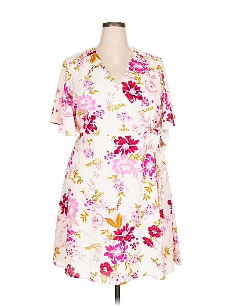 Pre-owned Time And Tru Casual Dress In White