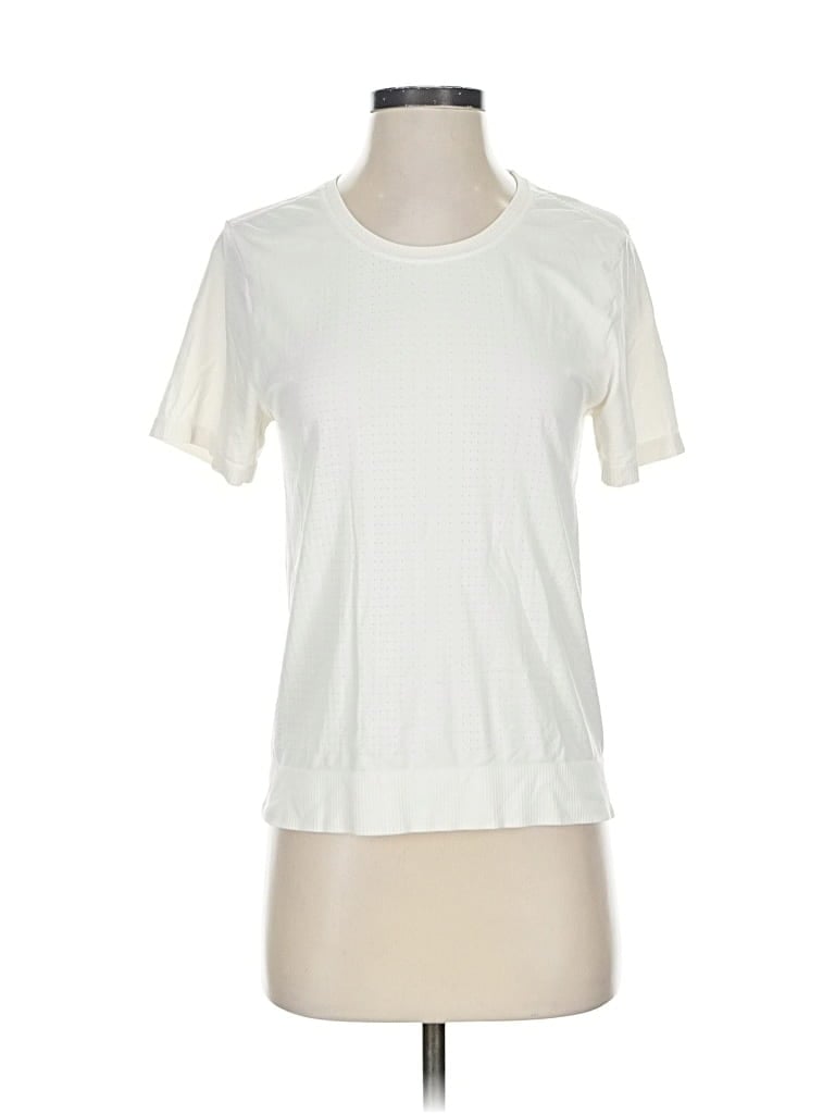 Pre-owned Athleta Short Sleeve T-shirt In White