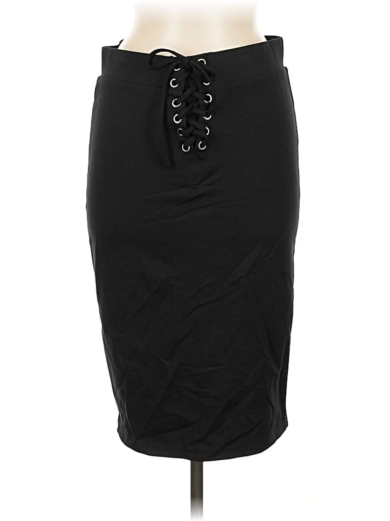 Pre-owned Torrid Casual Skirt In Black