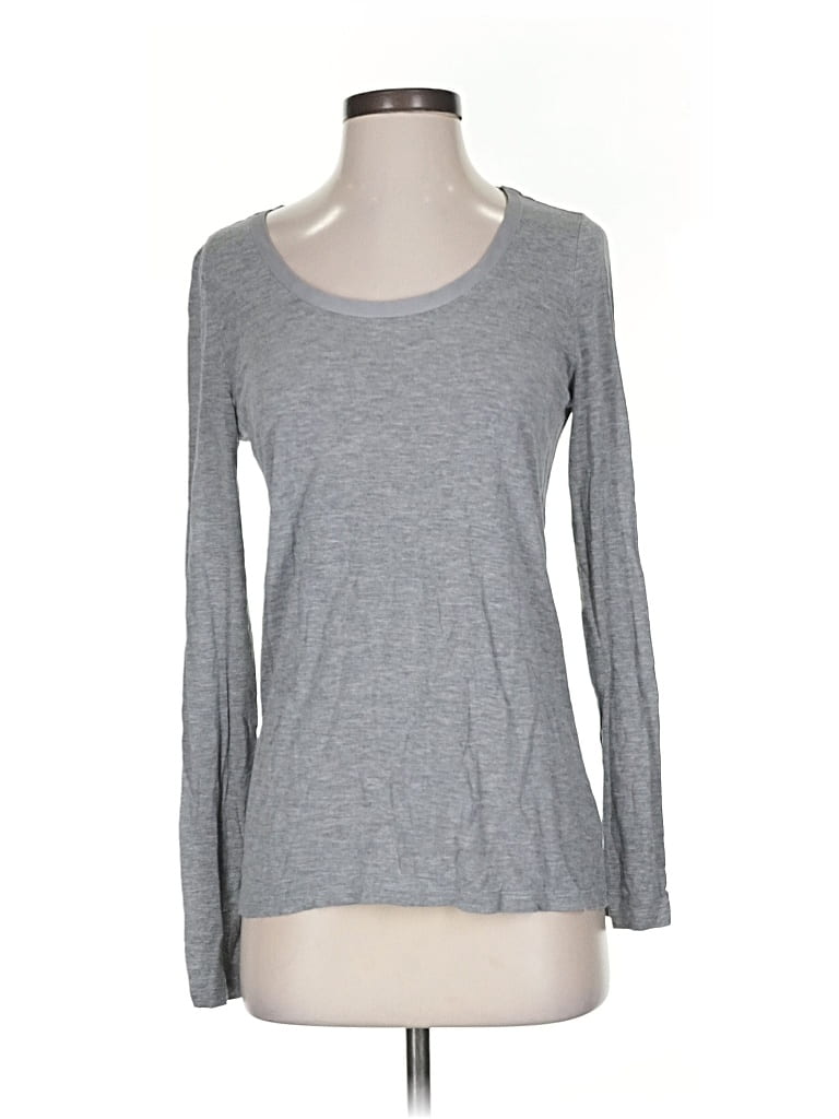 Pre-owned Gap Long Sleeve T-shirt In Gray