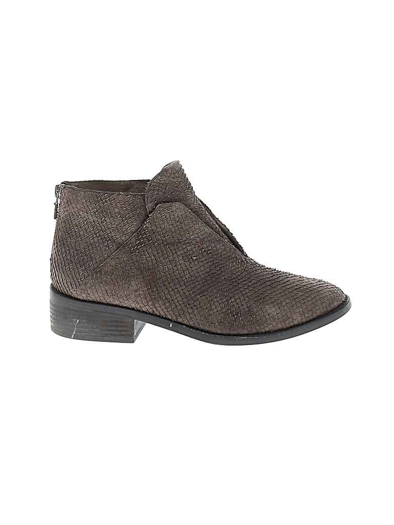 Pre-owned Eileen Fisher Ankle Boots In Gray