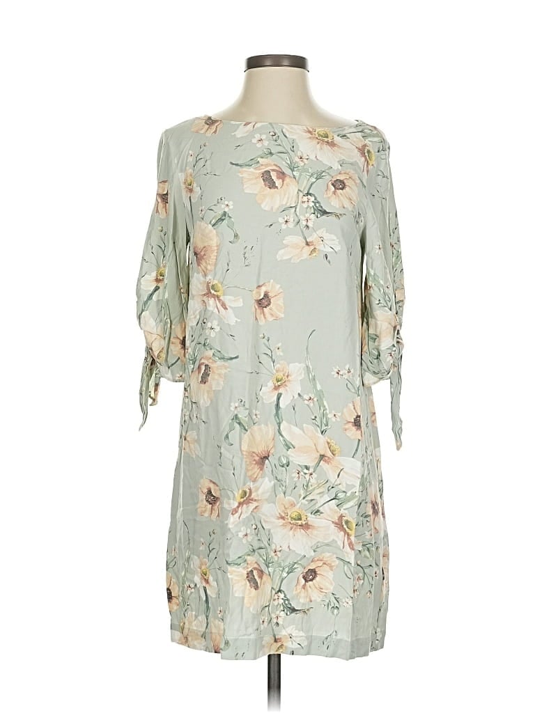 Pre-owned H&m Casual Dress In Green