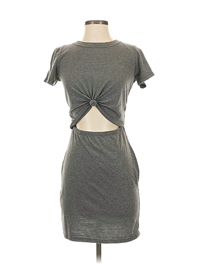 Pre-owned Socialite Casual Dress In Gray