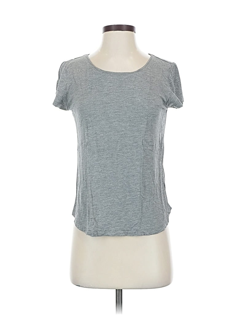 Pre-owned Gap Outlet Short Sleeve T-shirt In Gray