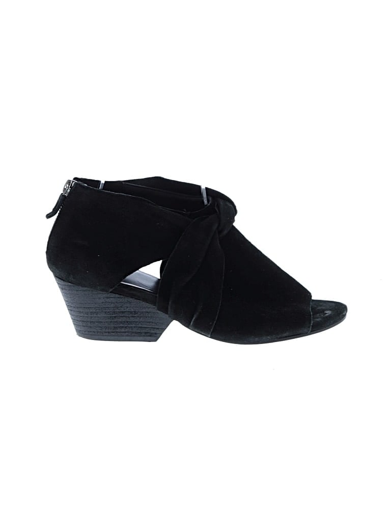 Pre-owned Eileen Fisher Heels In Black