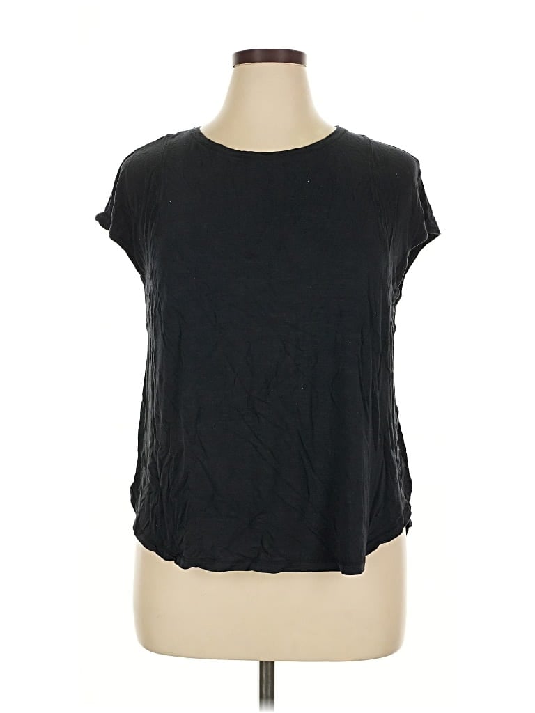 Pre-owned All In Motion Sleeveless T-shirt In Black