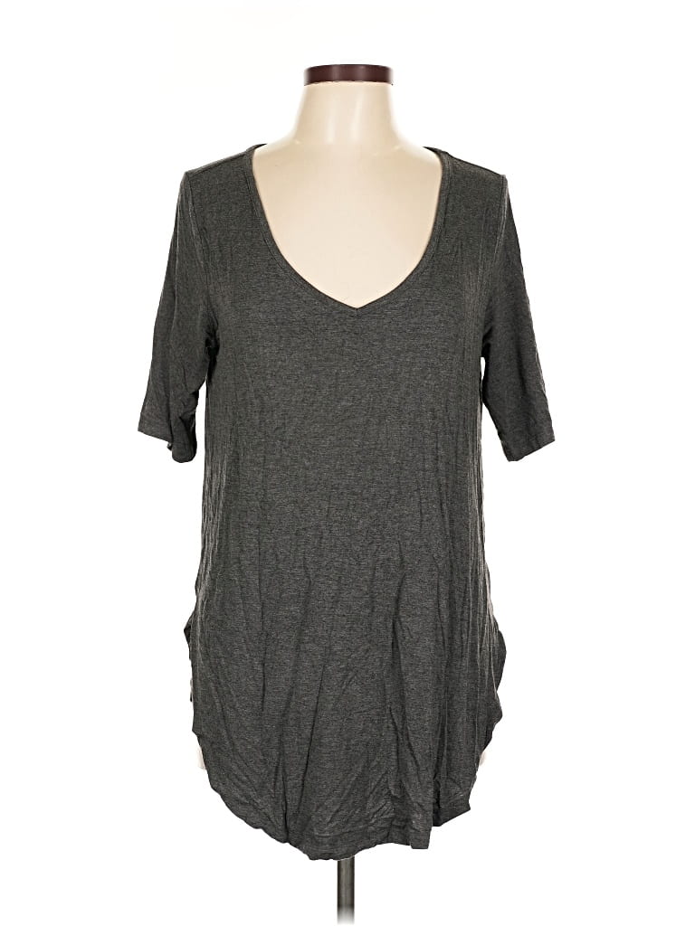 Pre-owned Torrid 3/4 Sleeve T-shirt In Gray