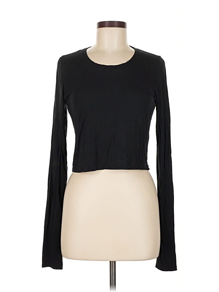 Pre-owned Offline By Aerie Long Sleeve T-shirt In Black