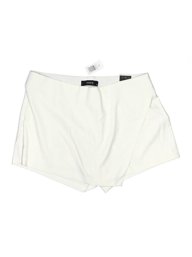 Pre-owned Torrid Skort In White