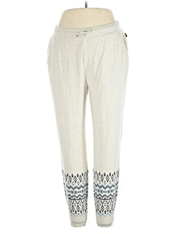 Vineyard Vines Casual Pants (view 1)
