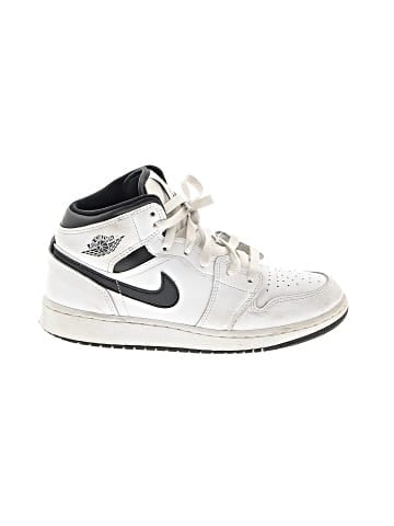 Air Jordan Sneakers (view 1)