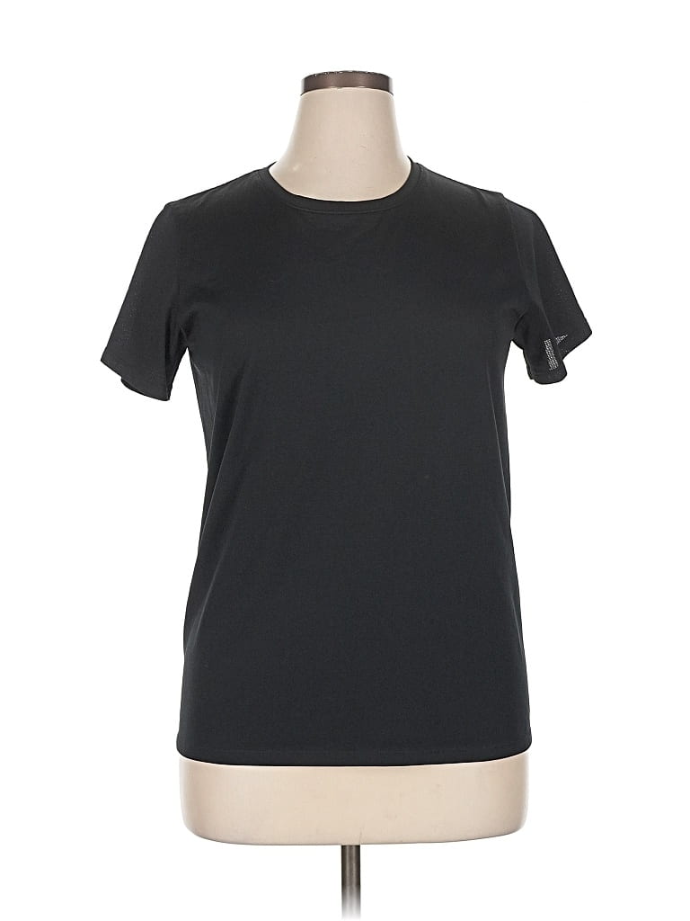 Pre-owned Uniqlo Active T-shirt In Black
