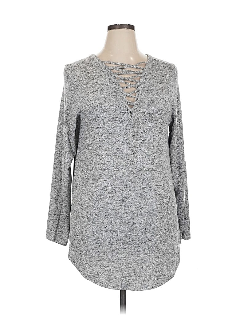 Pre-owned Torrid Long Sleeve Top Gray Keyhole Neckline Tops