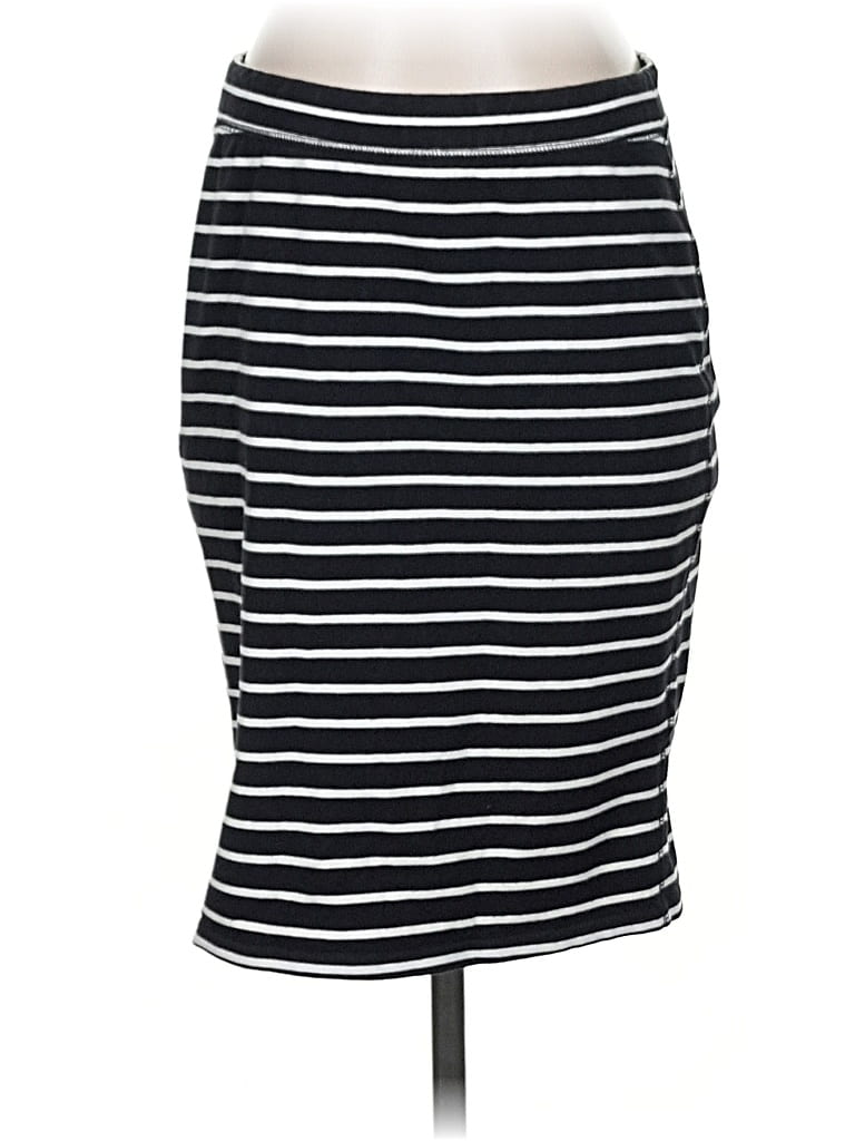 Pre-owned Old Navy Casual Skirt In Black