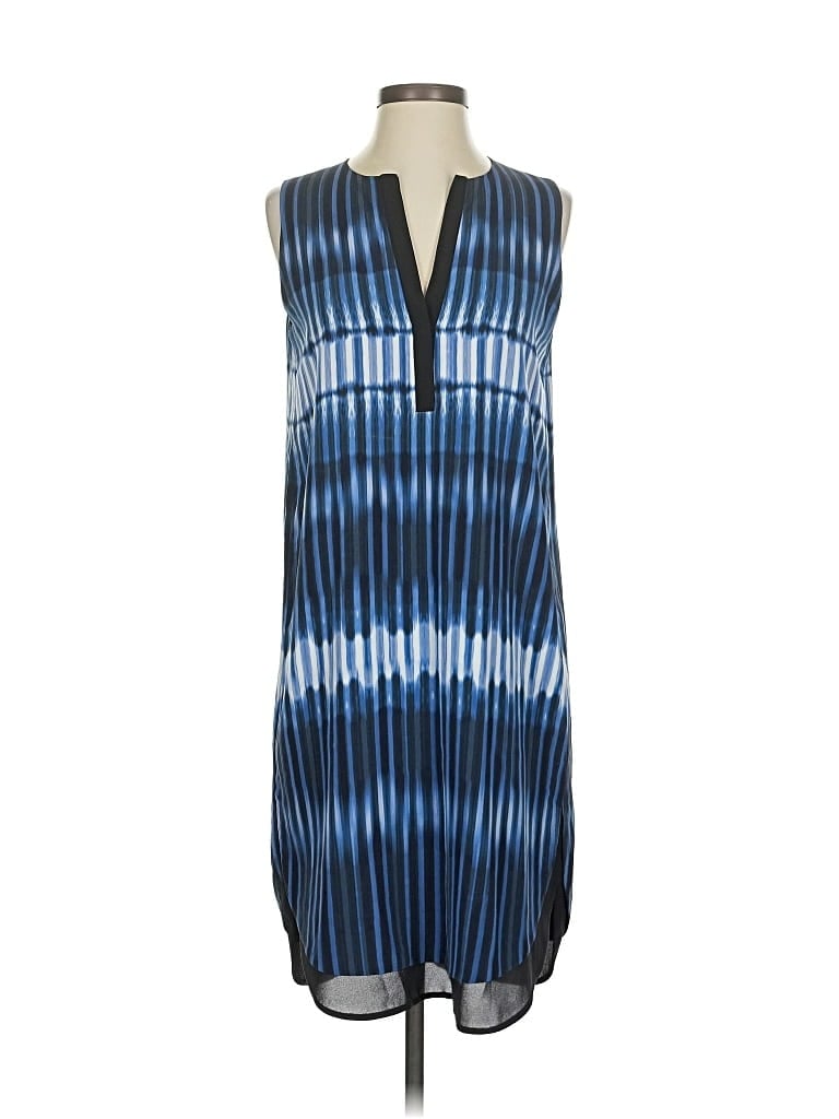 Pre-owned Vince Casual Dress In Blue