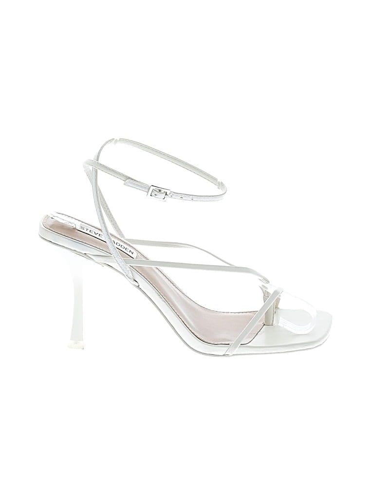 Pre-owned Steve Madden Sandals In White
