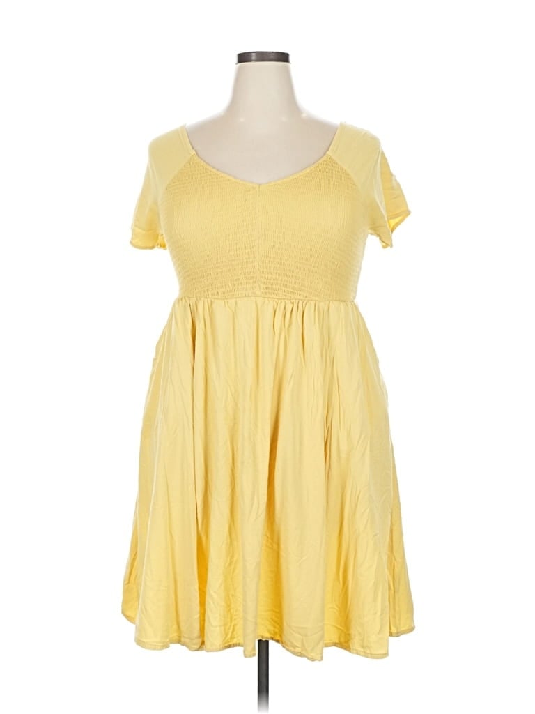 Pre-owned Torrid Casual Dress In Yellow
