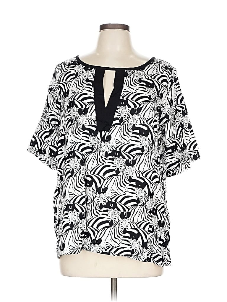 Pre-owned Escapada Short Sleeve Blouse In Black