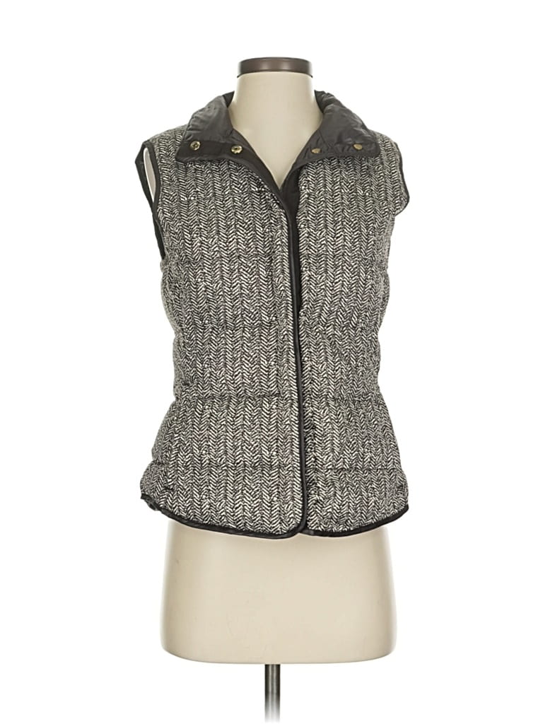 Pre-owned Banana Republic Vest In Gray