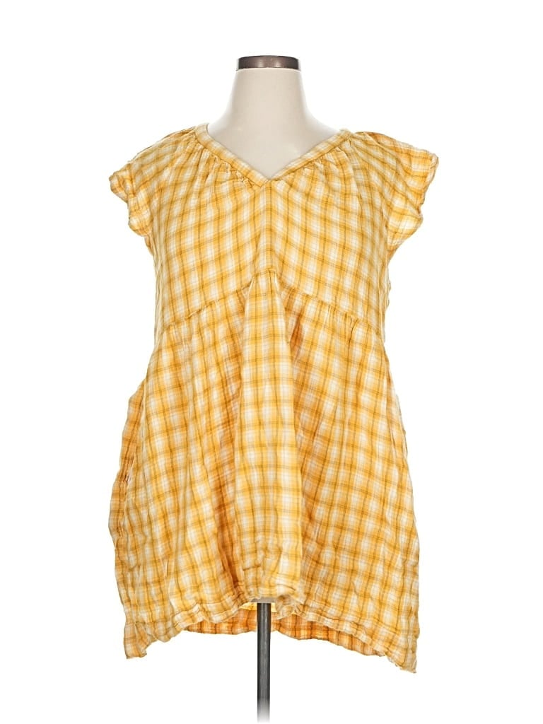 Pre-owned Old Navy Sleeveless Blouse In Yellow