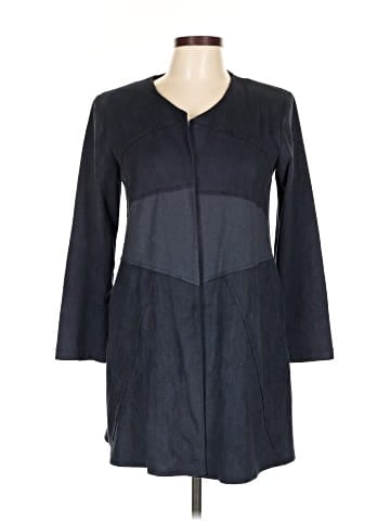Courage. b Coat (view 1)
