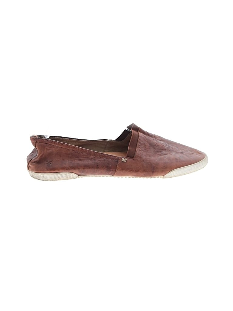 Pre-owned Frye Flats In Brown