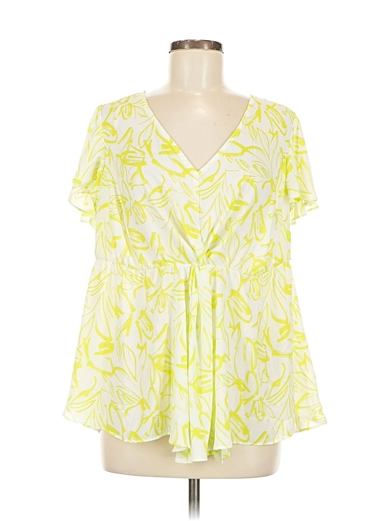 Pre-owned Torrid Short Sleeve Blouse In Yellow