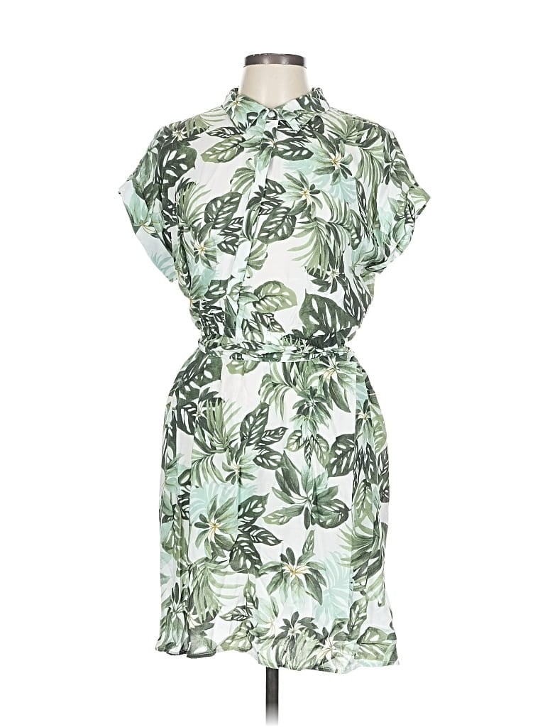 Pre-owned Neiman Marcus Casual Dress In Green