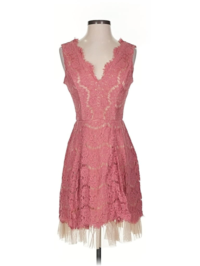 Pre-owned Francesca's Cocktail Dress In Pink