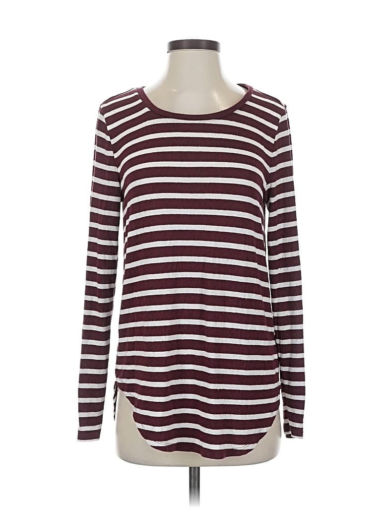 Pre-owned Old Navy Pullover Sweater In Burgundy