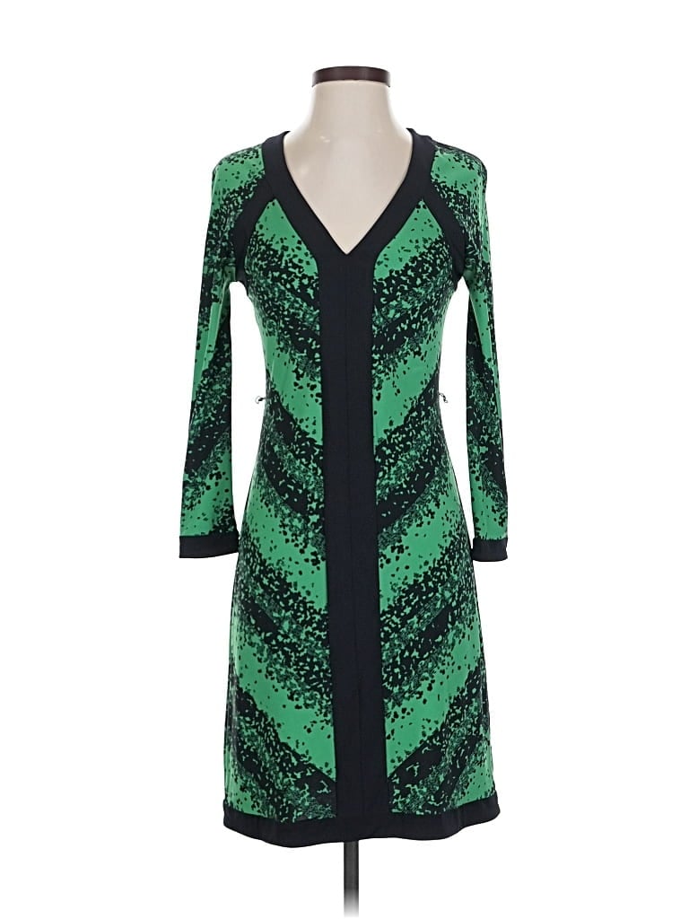 Pre-owned Bcbgmaxazria Cocktail Dress In Green