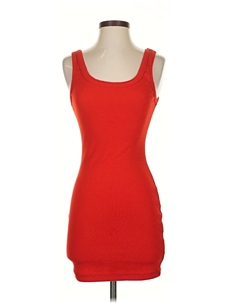 Pre-owned Signature 8 Tank Top Red Sweetheart Neckline Tops