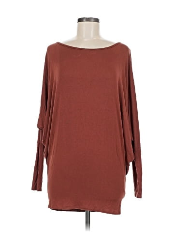 Lock & Love 3/4 Sleeve Top (view 1)