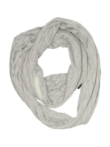 Sholdit Scarf (view 1)