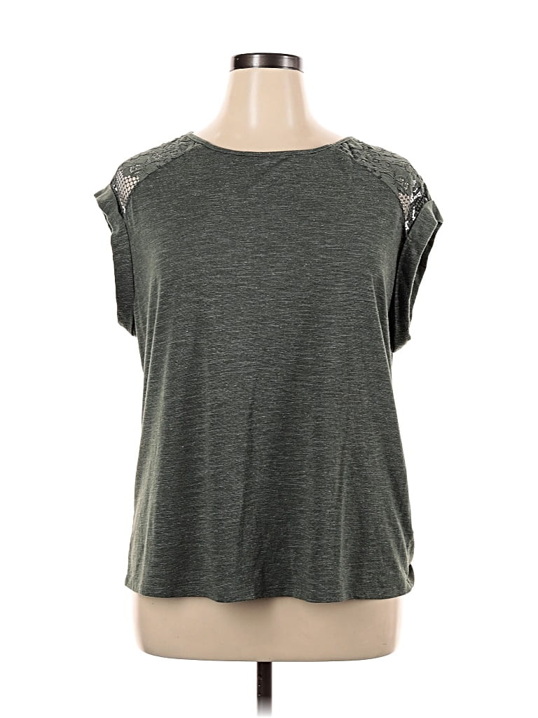 Pre-owned Ava & Viv Short Sleeve Top Gray Cold Shoulder Neckline Tops