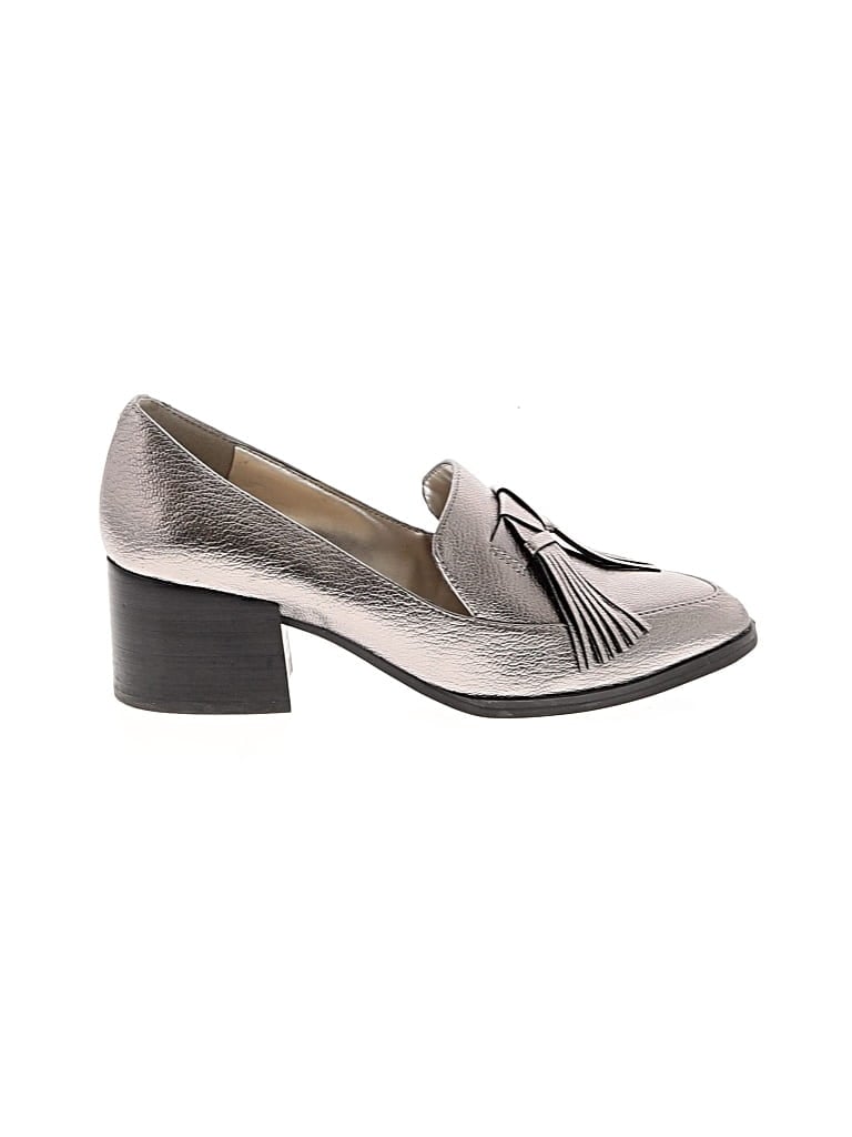 Pre-owned Marc Fisher Heels In Silver