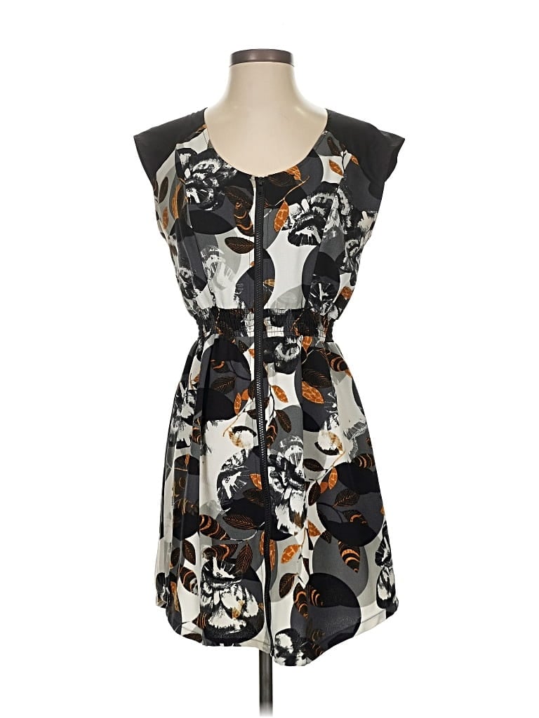 Pre-owned Bar Iii Casual Dress In Black