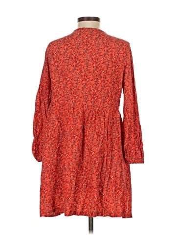 Old Navy Casual Dress (view 2)