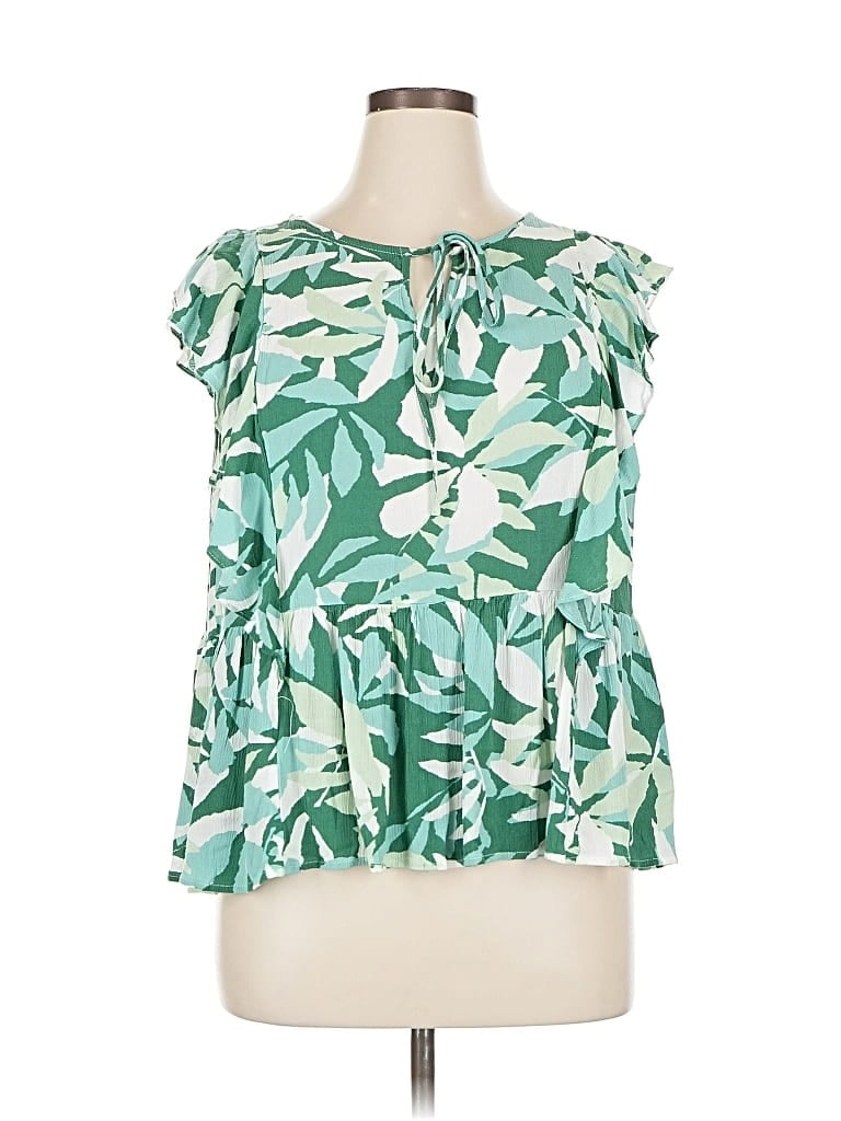 Pre-owned Emily Wonder Sleeveless Blouse In Green
